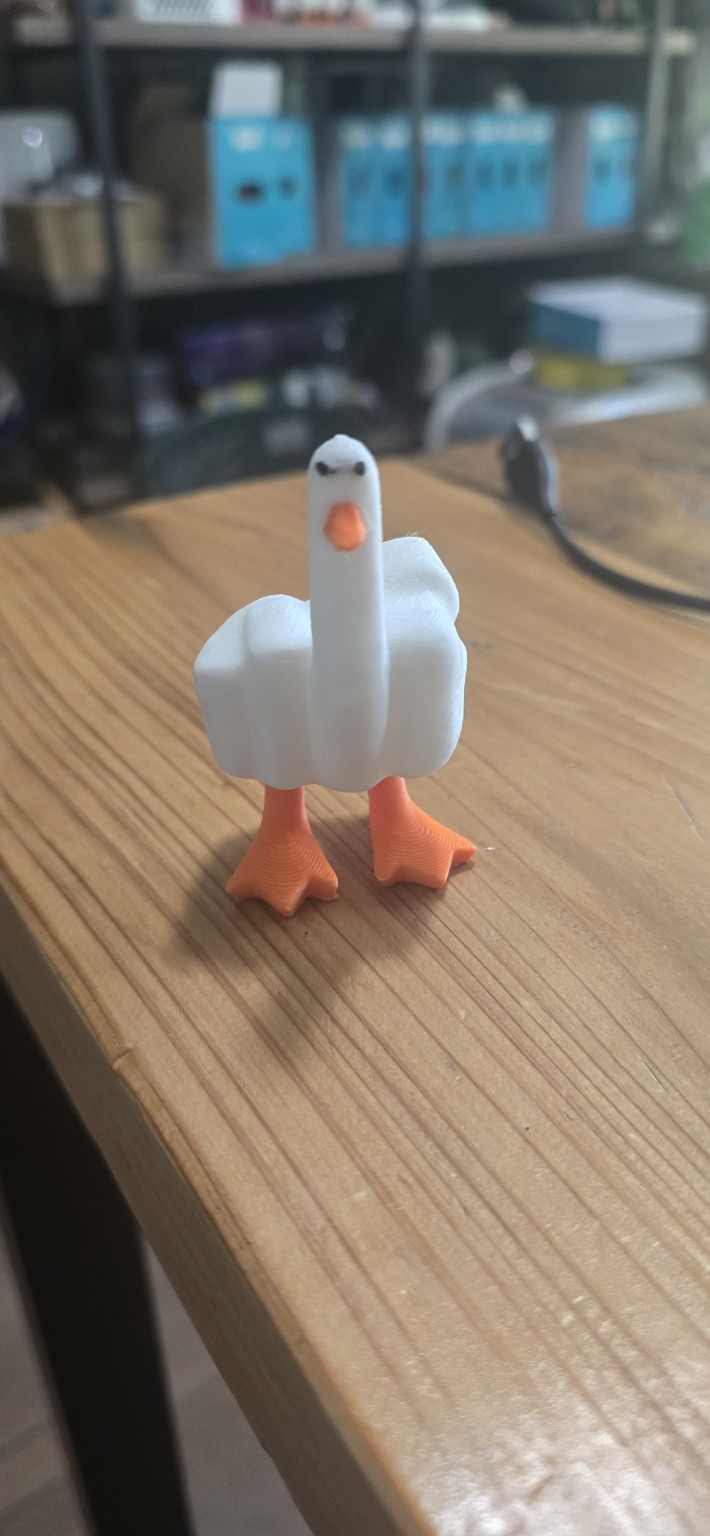 Small 3D printed goose figure
